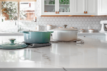 家有鐵氟龍塗層的不沾鍋？正確保養不沾塗層，安心烹飪不憂慮